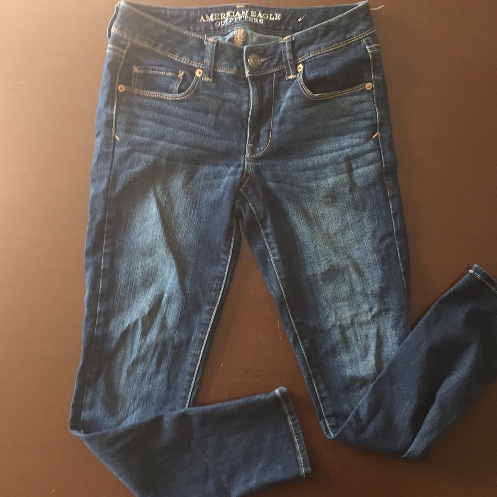 American Eagle Outfitters jeans. Sz 4 straight leg